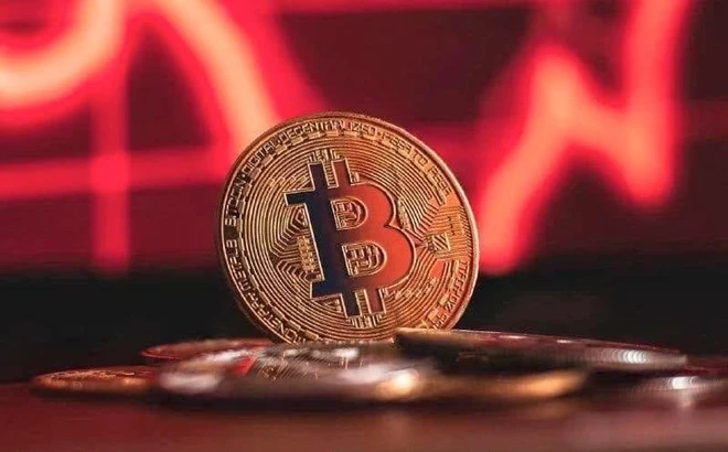 Altcoin lao dốc mạnh khi Bitcoin đánh mất mốc 85.000 USD